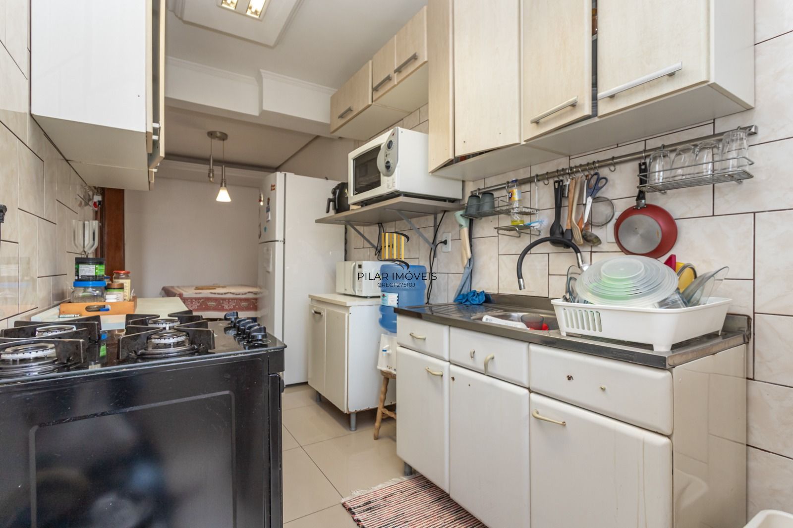 Apartamento MOBILIADO - 03 dormitórios,