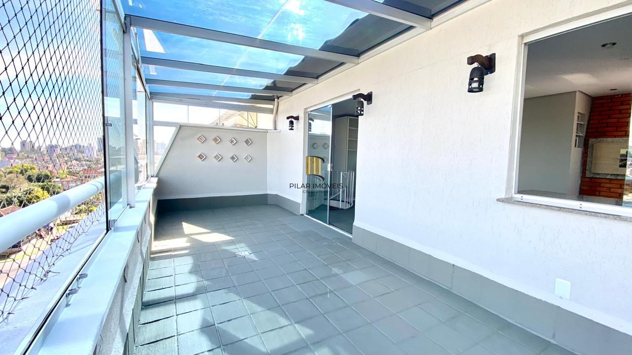 Cobertura de 2 dormitórios com terraço e vista panorâmica.