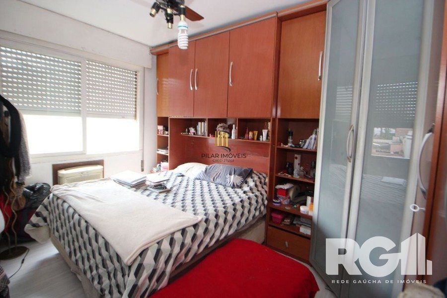 Amplo apartamento com 92m² privativos e 3 dormitórios, próximo a Sicredi na Av. Assis Brasil.