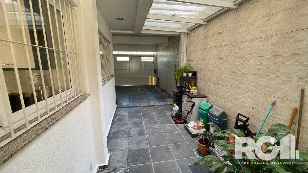 Casa 4 dormitórios no bairro Vila Ipiranga