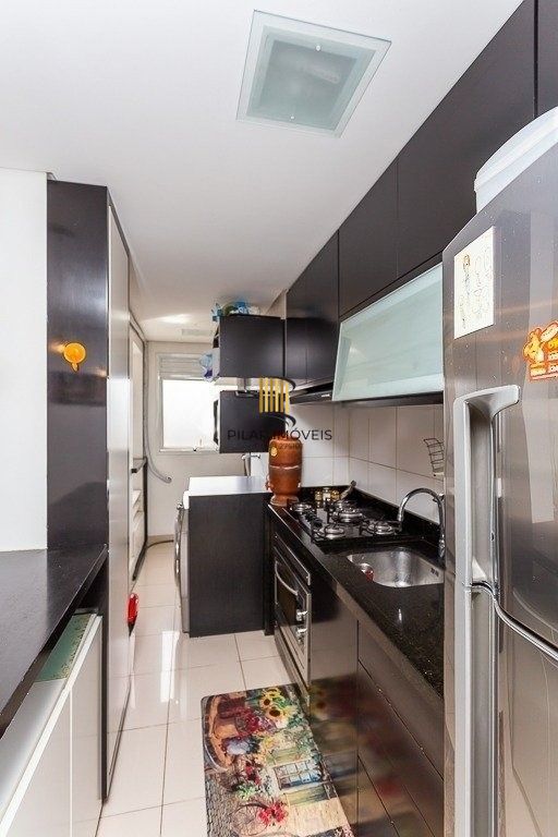 Apartamento à venda com 3 quartos 68.64 m², churrasqueira, na Rua Frei Germano.