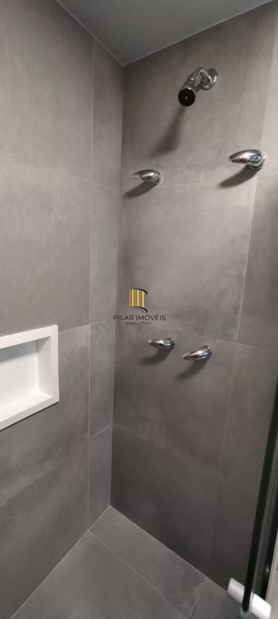 Apartamento Mobiliado 1 dorm e vaga no Mont Serrat - Porto Alegre