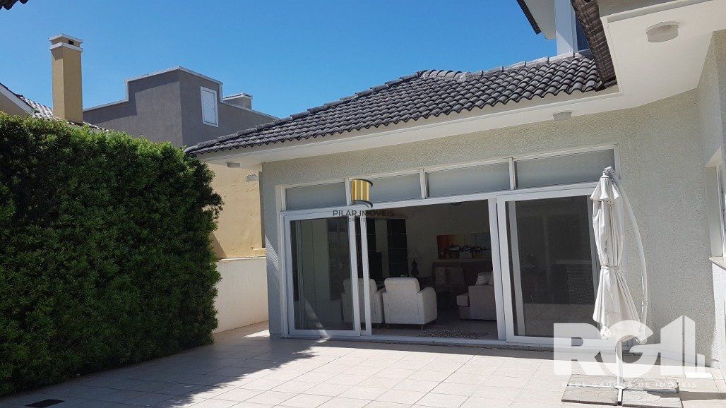 Casa de Condomínio 6 dormitórios no bairro Praia da Conceição