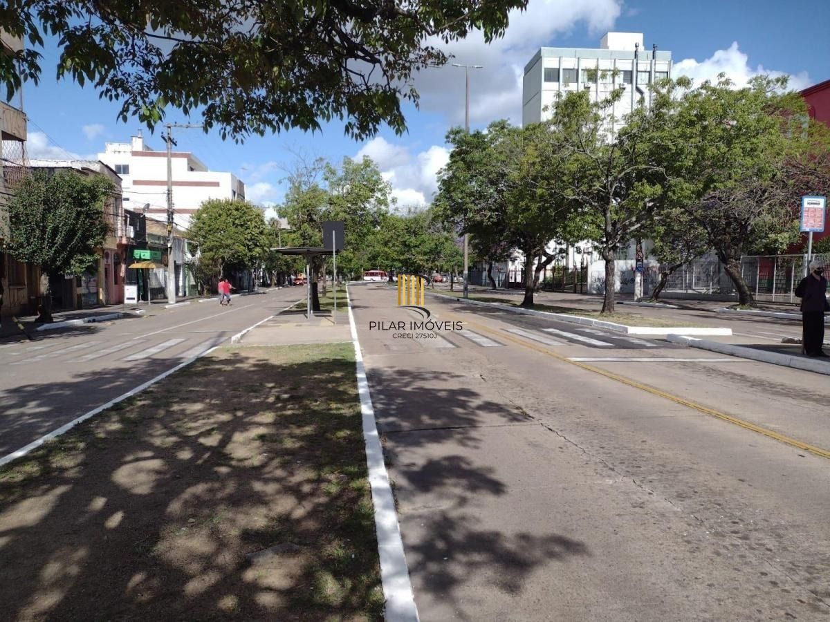 Apartamento de 1 dormitório semi mobiliado com sacada no Praia de Belas...