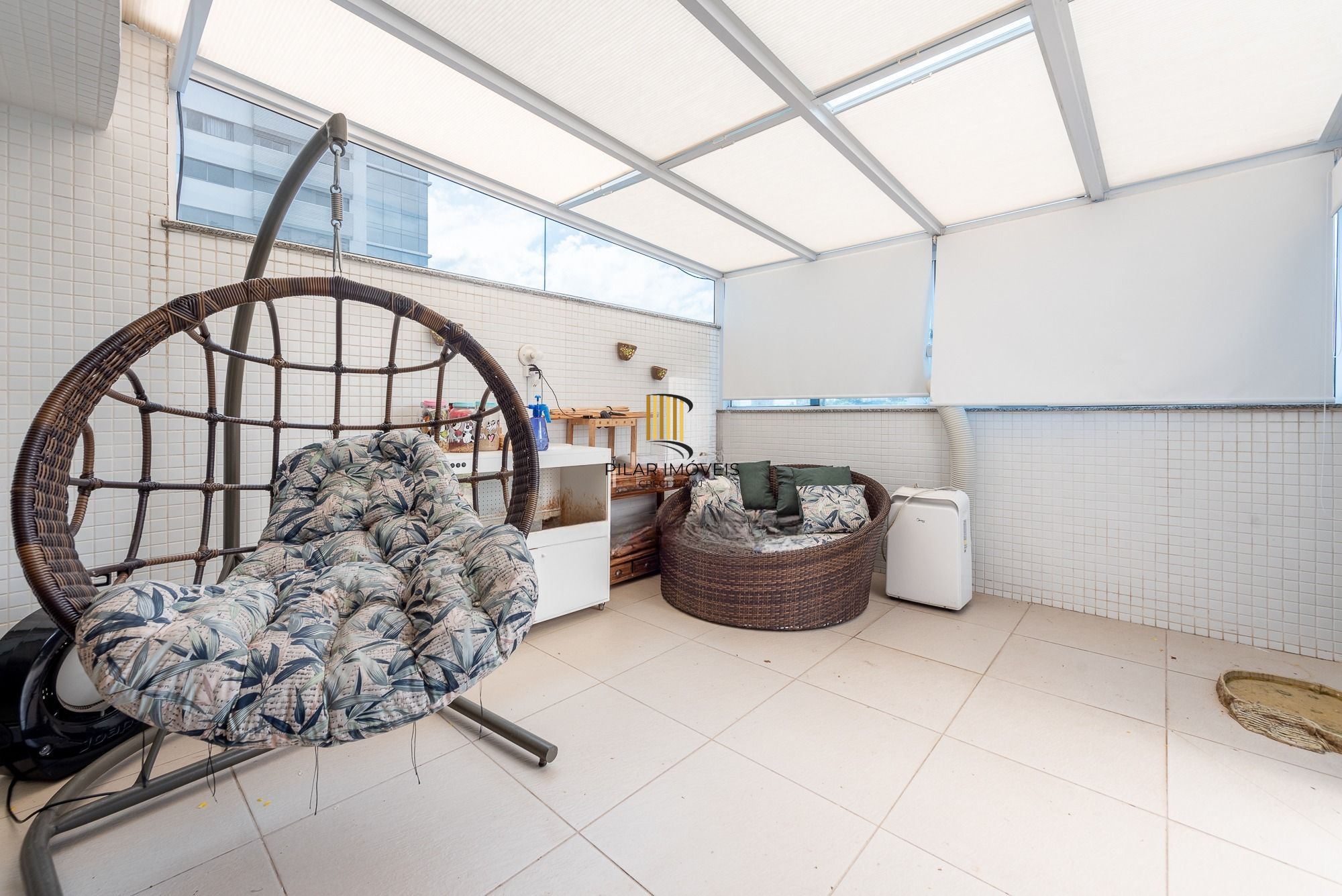 Apartamento Garden mobiliado, com 180 m² privativos, no bairro Chácara das Pedras