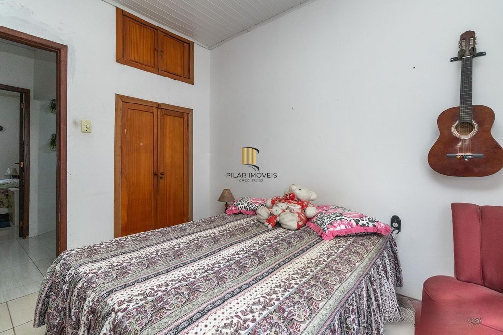 Casa com 3 dormitórios e suíte no Jardim Botânico, POA