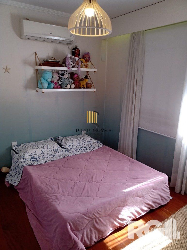 Casa 4 dormitórios no bairro Jardim Itu