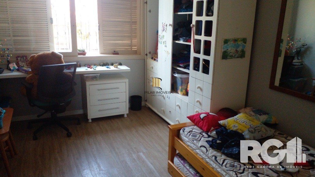 Casa 3 dormitórios no bairro Sarandi