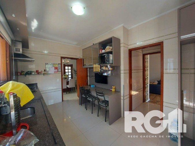 Casa 4 dormitórios no bairro Jardim Itu