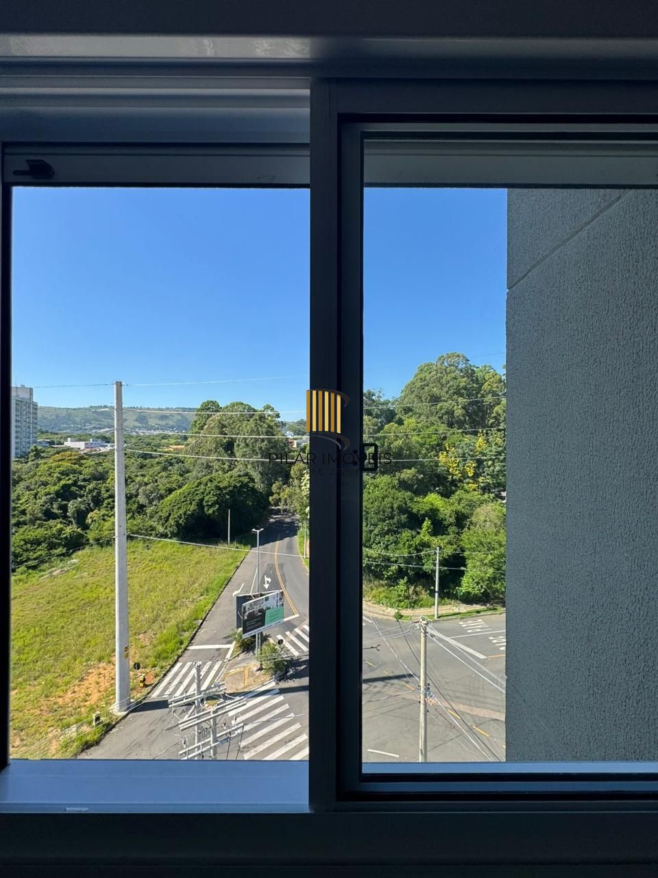 Apartamento no Jardim Planalto, 2D, 1 suíte, 2 vagas separadas. Novo, com infra.