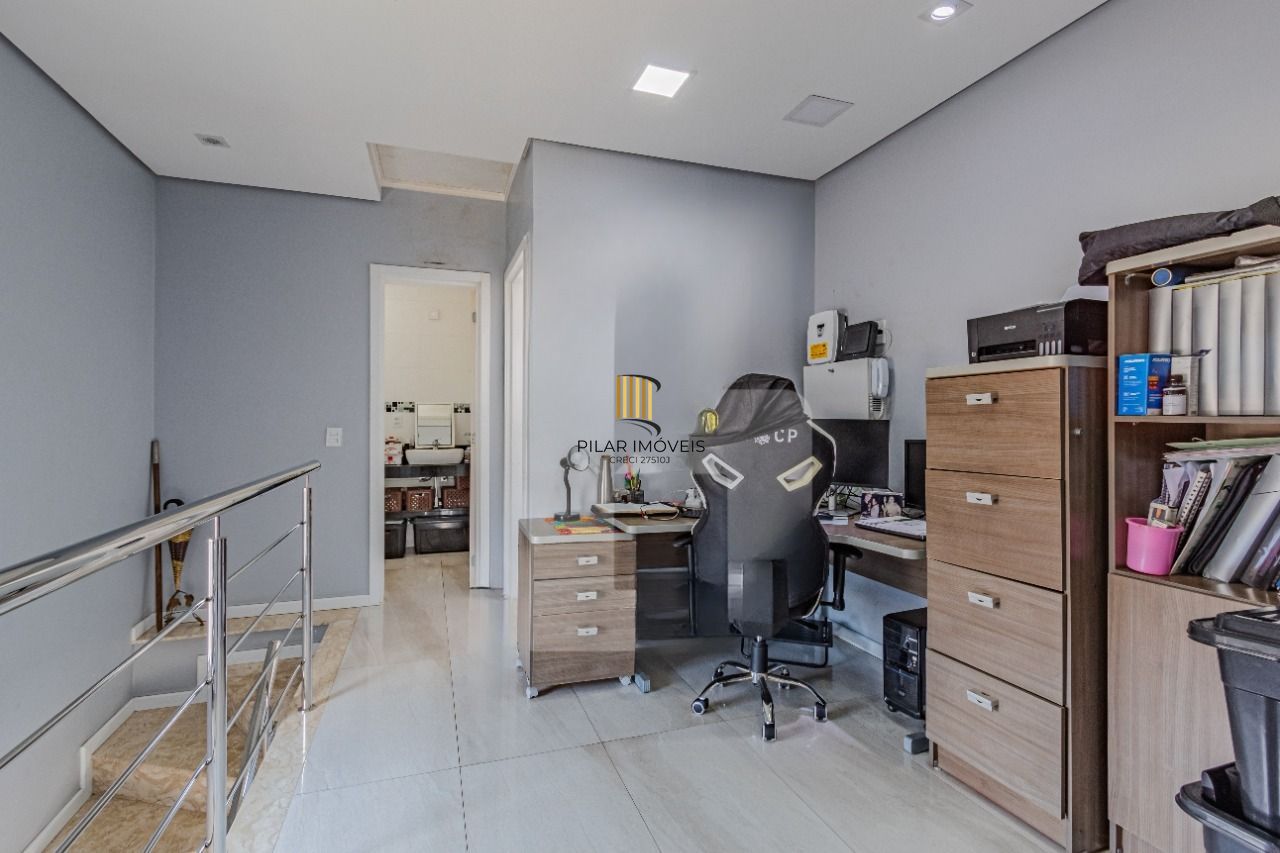Casa 3 dormitórios no bairro Vila Carlos Antônio Wilkens