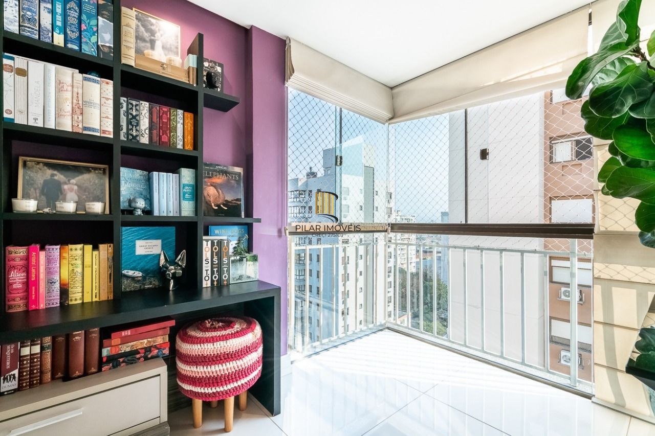 Apartamento alto padrão com 3 dorms e 2 vagas na Av. Andaraí