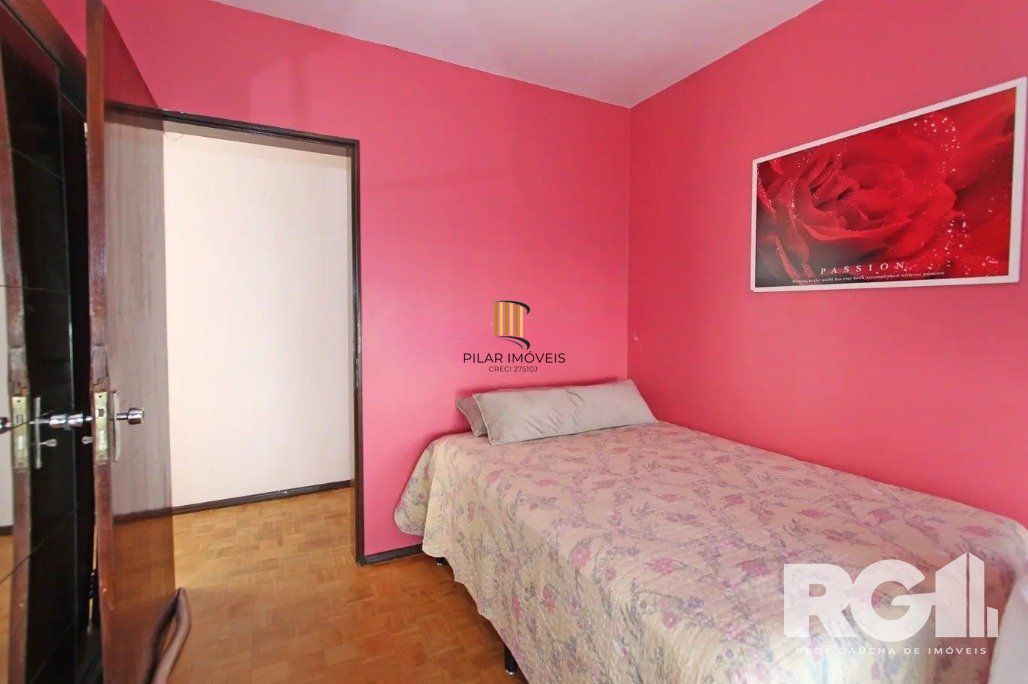 Casa 4 Dormitório(s) Bairro Jardim Sabará