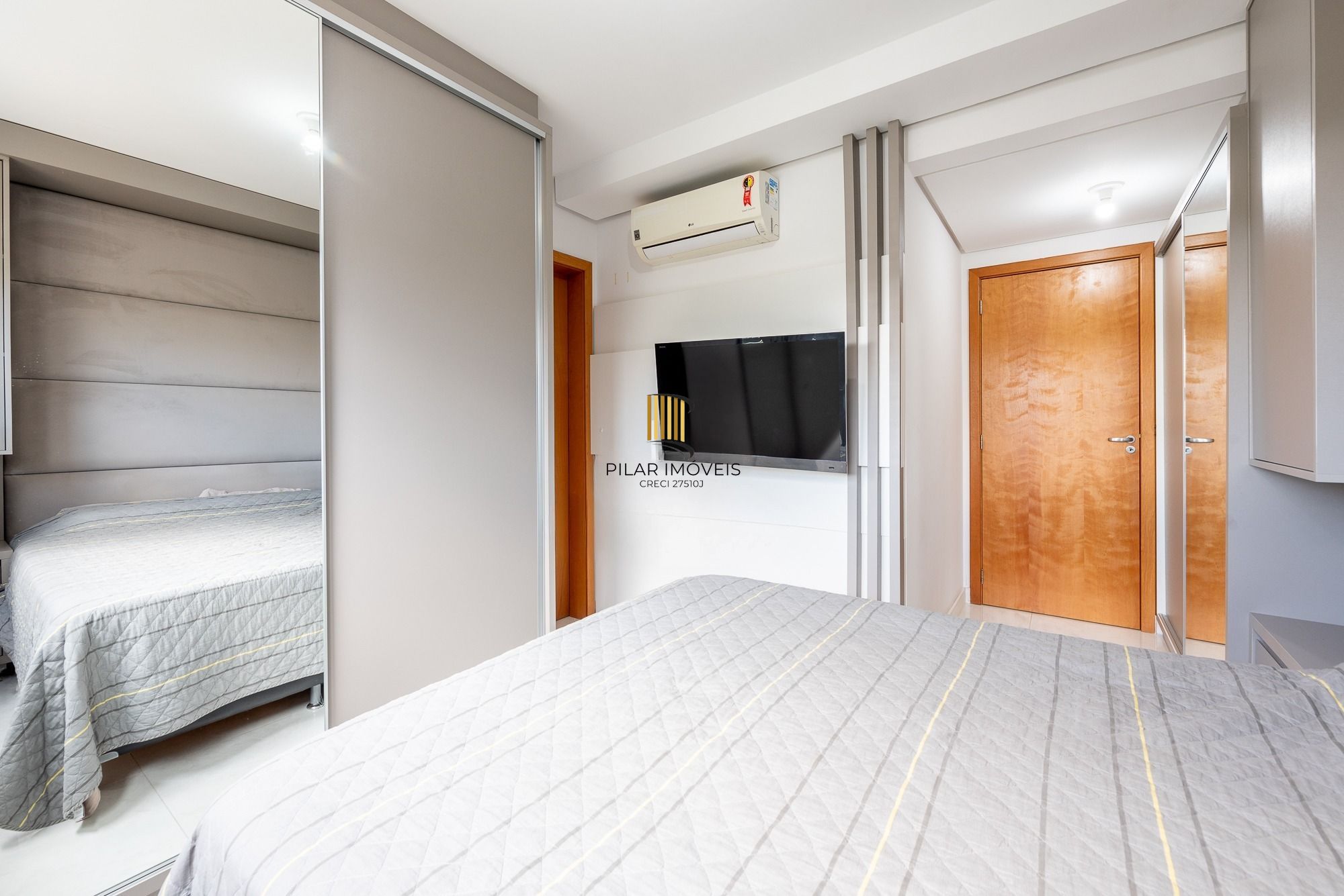 Apartamento Garden mobiliado, com 180 m² privativos, no bairro Chácara das Pedras