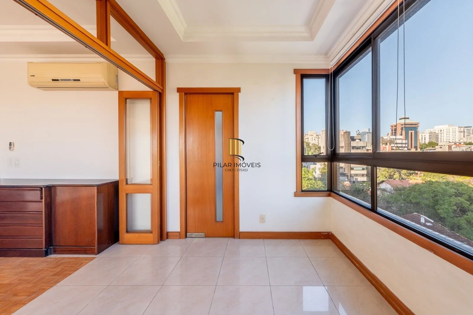 Apartamento com lareira e churrasqueira no Higienópolis