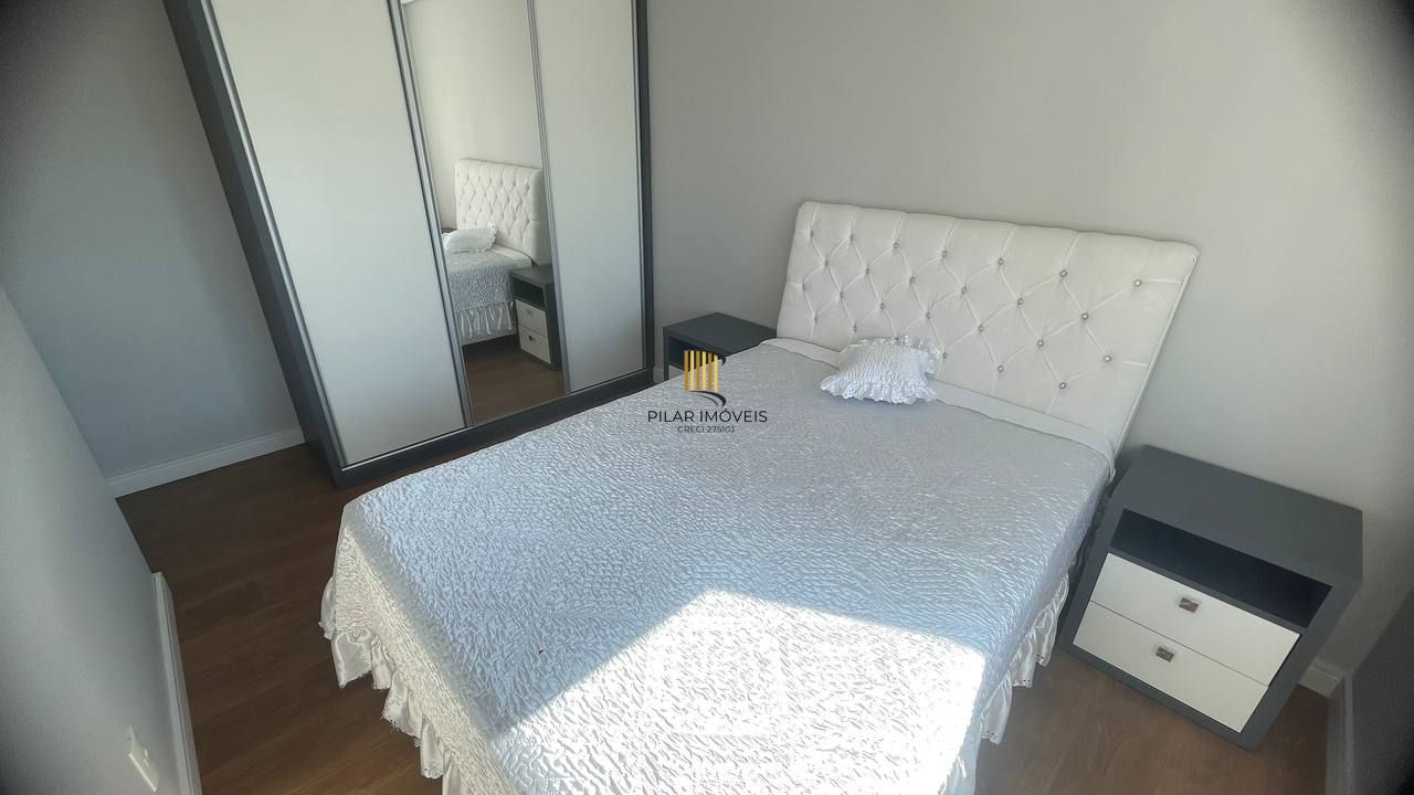Apartamento 100% decorado com 92m², suíte, churrasqueira e 2 vagas de garagem.