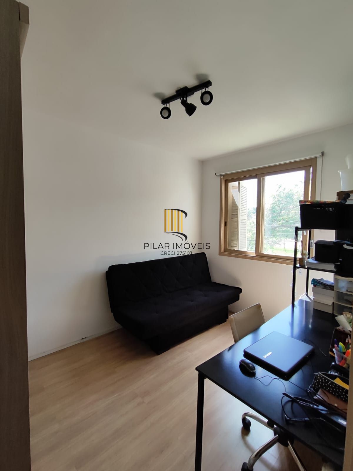 Apartamento mobiliado de 2 dormitórios Próximo da PUC