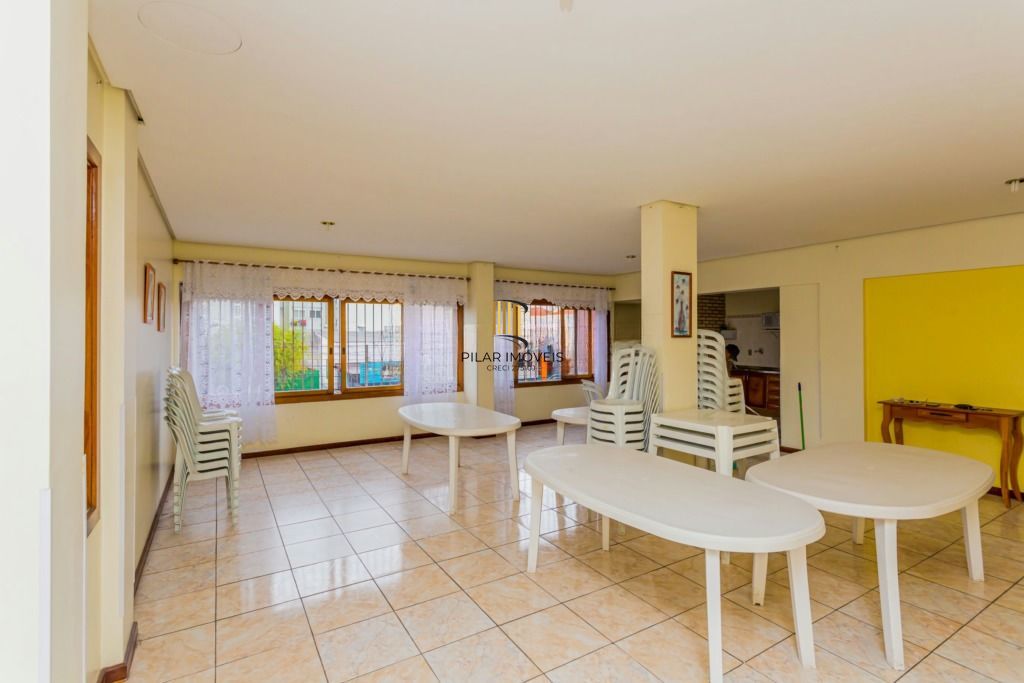 Duplex Reformado com 2 Dormitórios e 1 Vaga – Pronto para Morar