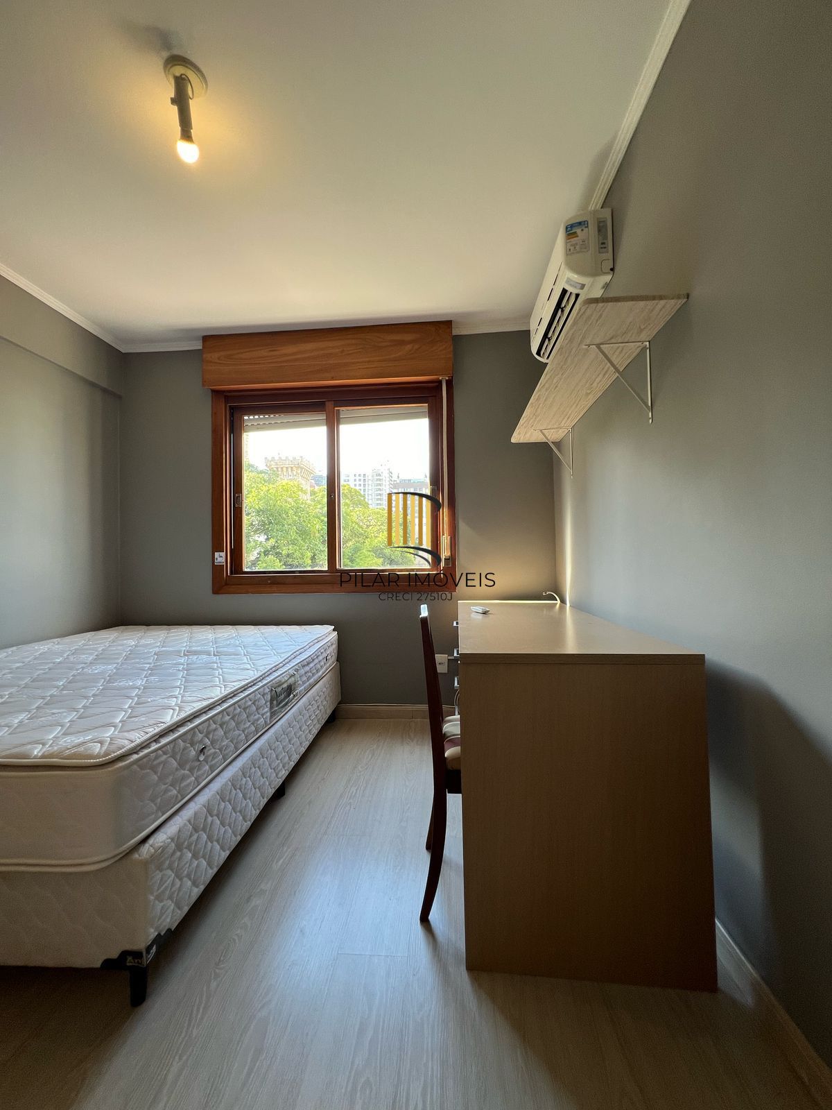 Apartamento para venda locado, 3 quartos, localizado na rua Vicente da Fontoura