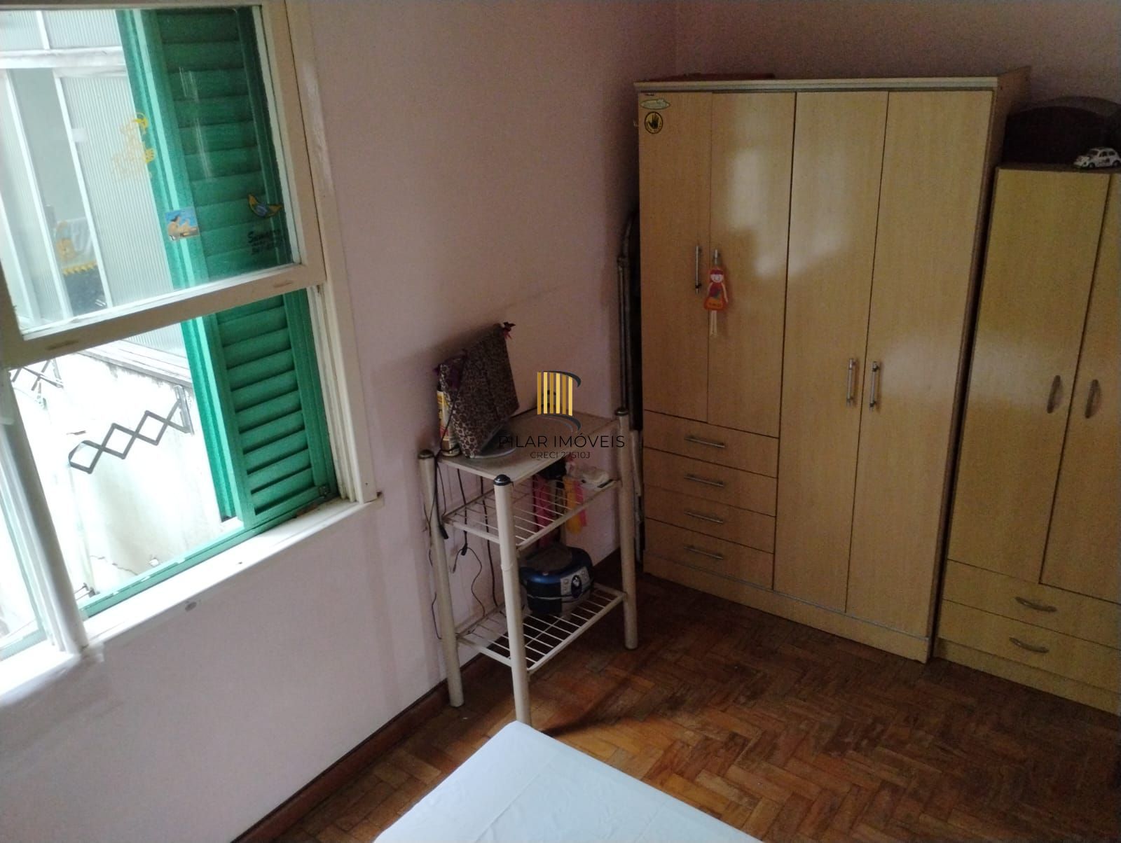 Apartamento 2 dormitórios, 67m², amplo e bem localizado na Av. Assis Brasil