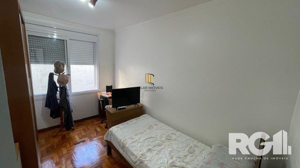 Apartamento 2 dormitórios no bairro Azenha