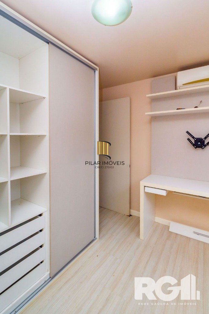 Casa em condomínio com 3 dormitórios, suíte, espaço gourmet.