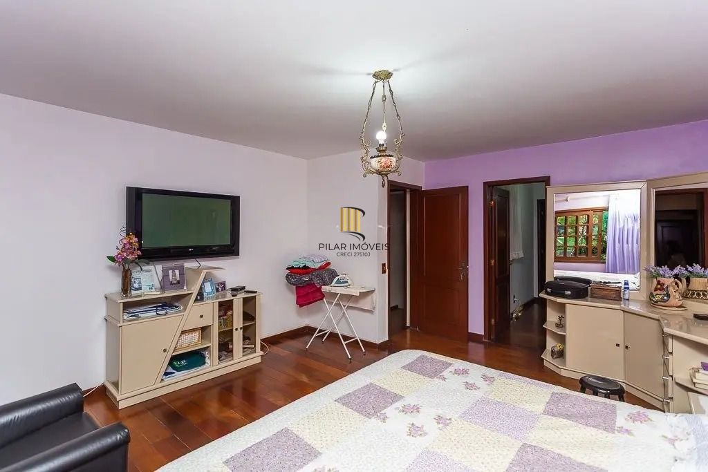 Casa espaçosa com 6 dormitórios e vista incrível no Cristo Redentor