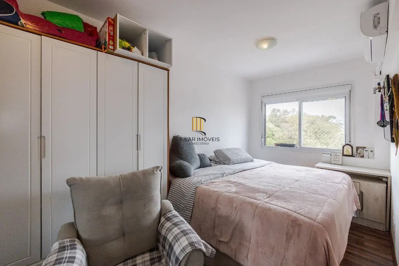 Apartamento mobiliado com 3 dormitórios panorâmica na Azenha em Porto Alegre