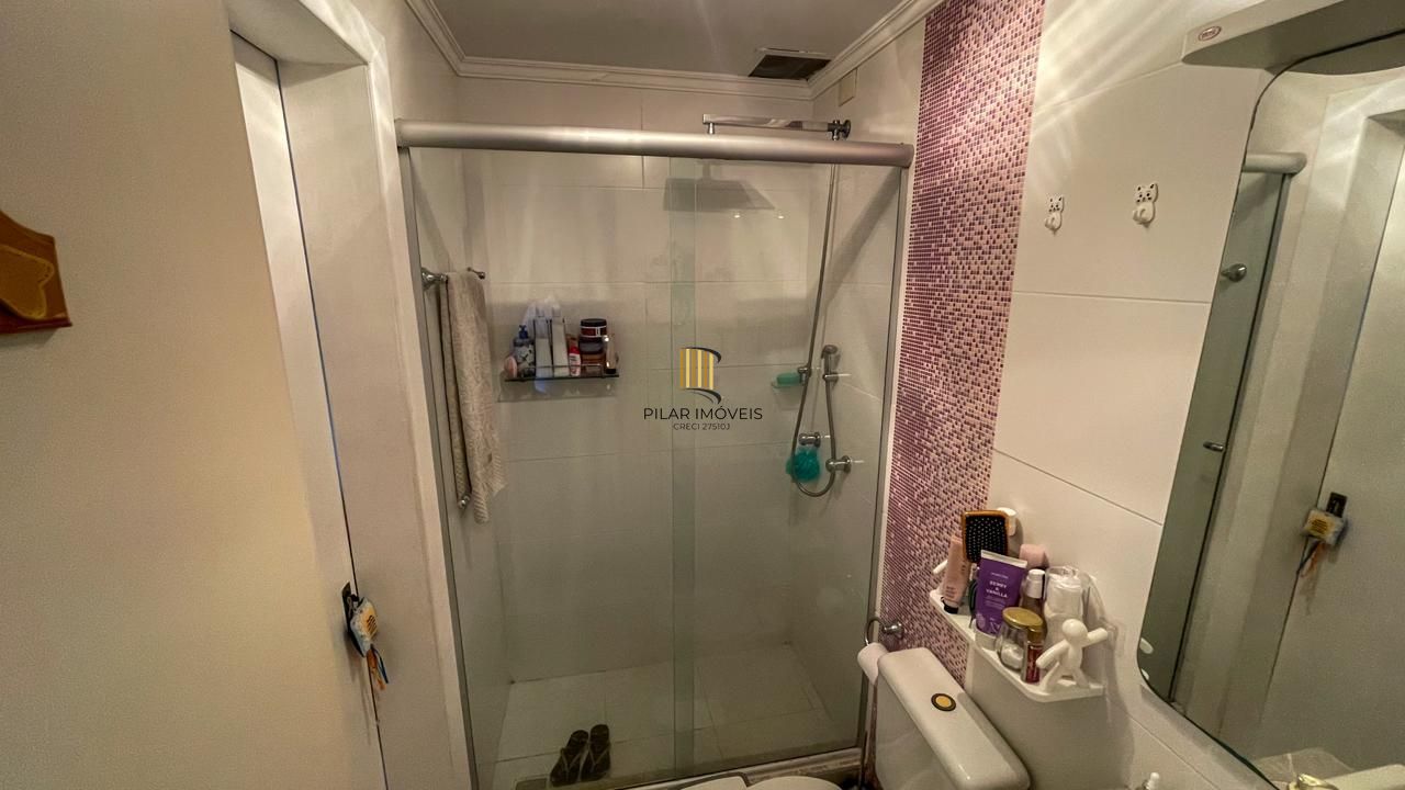 Casa em Condomínio 4 Dormitórios com Suíte no Lindoia - Porto Alegre