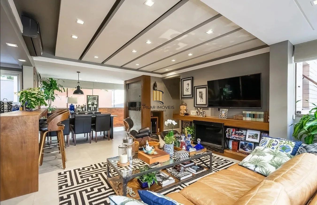 Apartamento Garden 2 quartos, 1 suíte, 2 vagas, no bairro Petrópolis em Porto Alegre