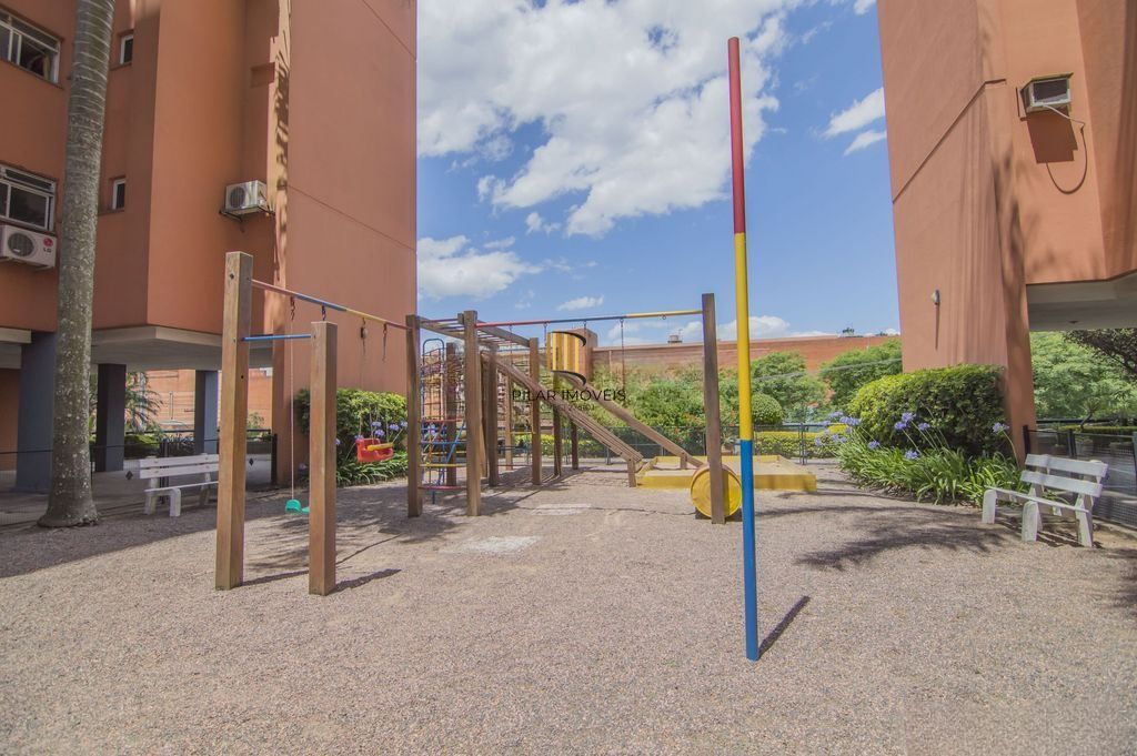 Cobertura com piscina e vista para o Iguatemi