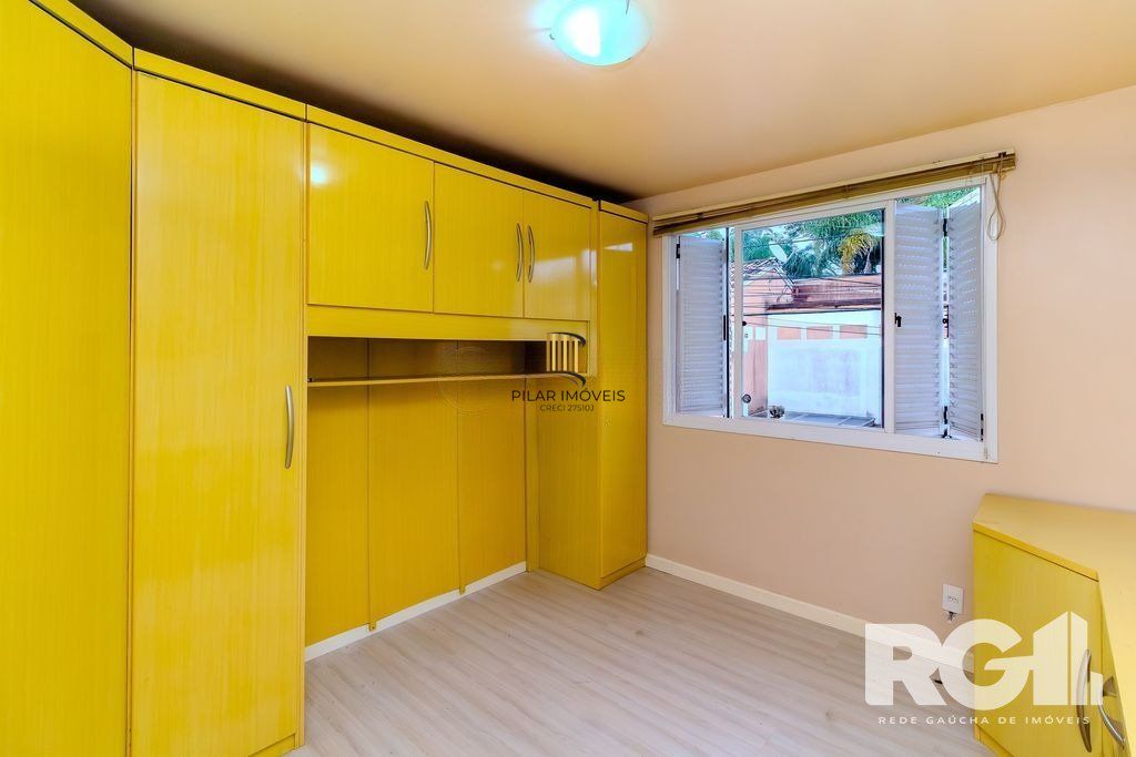 Casa em condomínio com 3 dormitórios, suíte, espaço gourmet.