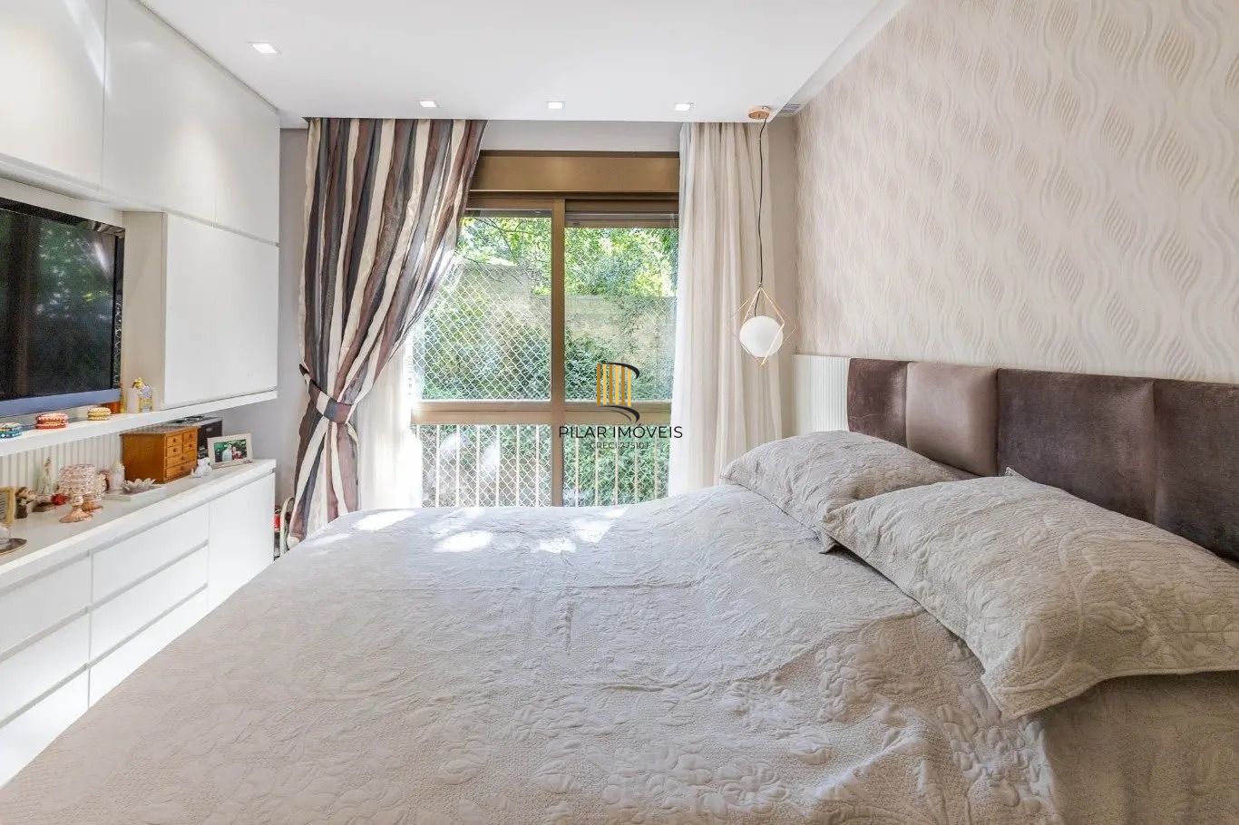 Apartamento 3 dormitórios no bairro Mont Serrat