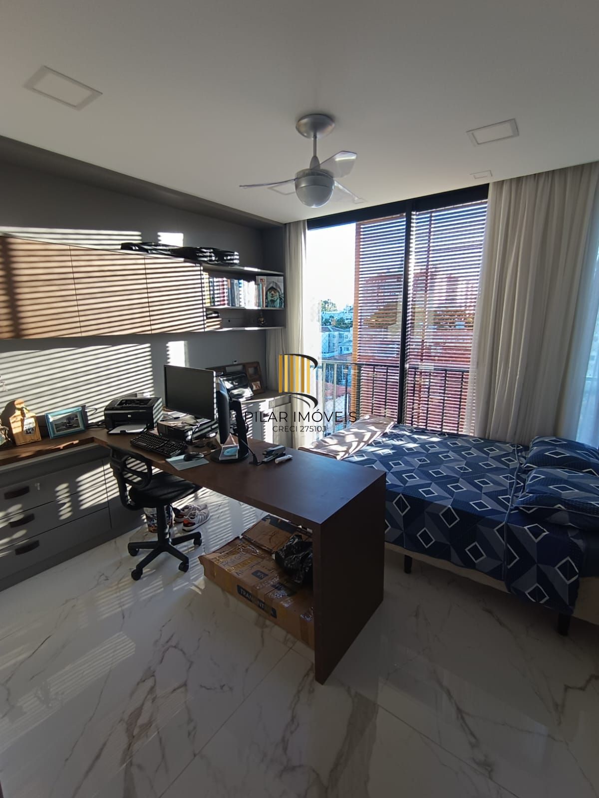 Apartamento espaçoso com 3 suítes e 4 vagas no Jardim Lindóia