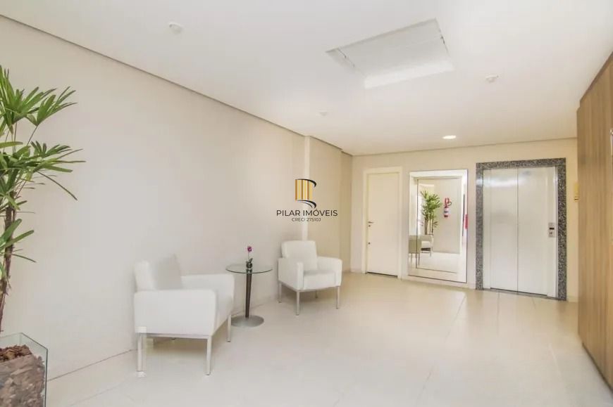 Apartamento semimobiliado 2 quartos, e 1 banheiro social e 1 vaga