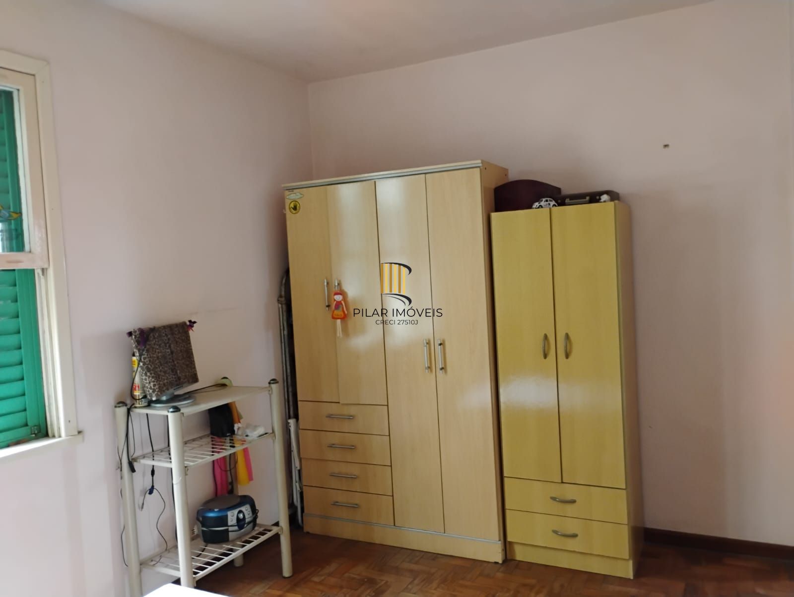 Apartamento 2 dormitórios, 67m², amplo e bem localizado na Av. Assis Brasil