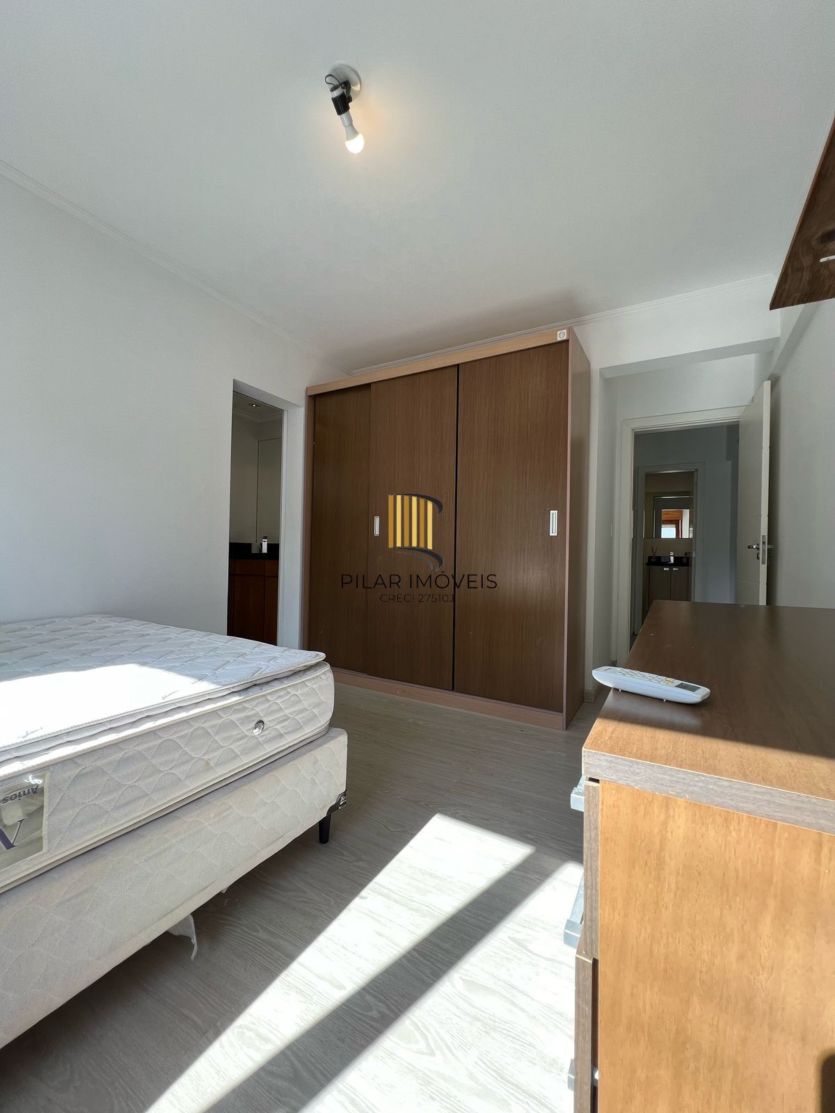 Apartamento para venda locado, 3 quartos, localizado na rua Vicente da Fontoura