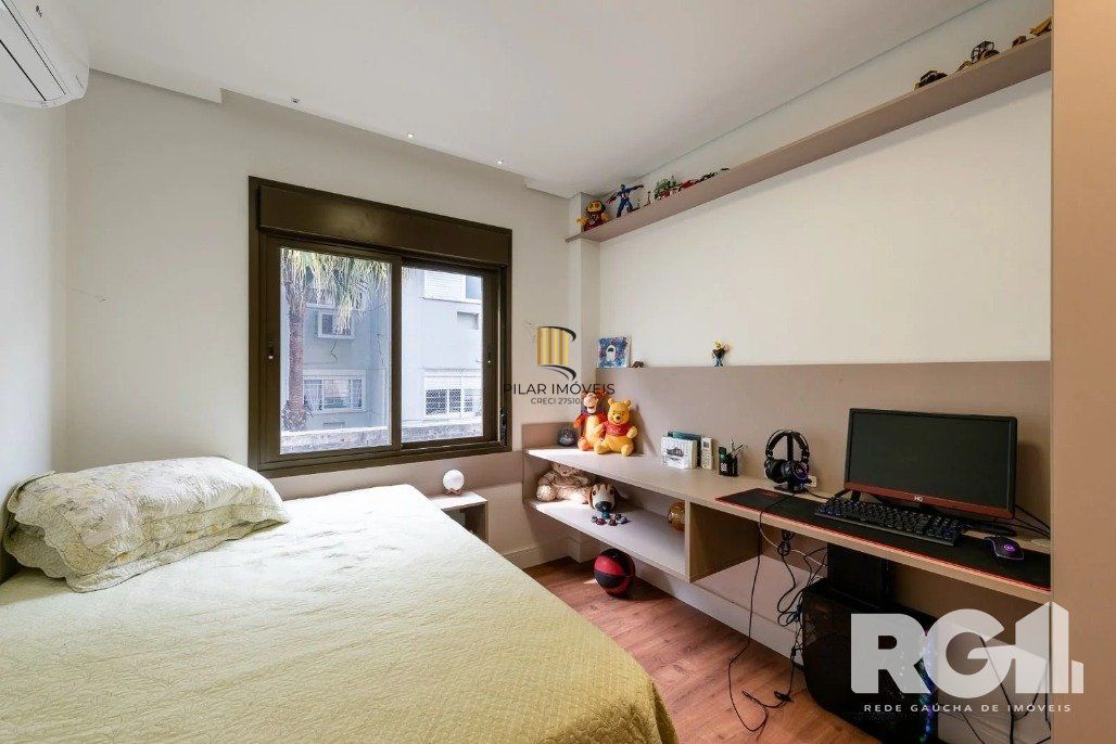 Apartamento de 3 dormitórios com suíte e churrasqueira, lavabo e 2 vagas de garagem.