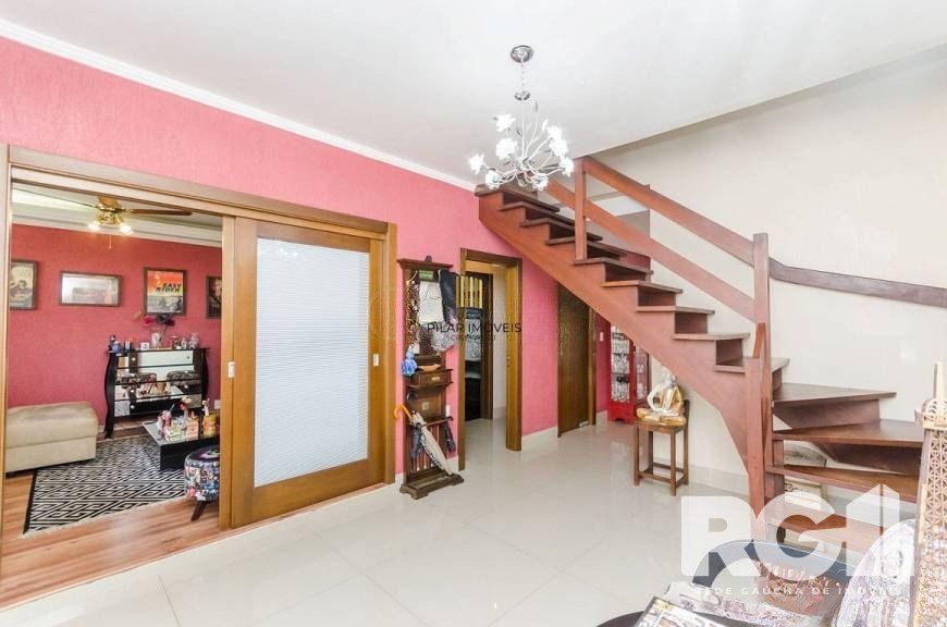 Casa 5 dormitórios no bairro Cristo Redentor