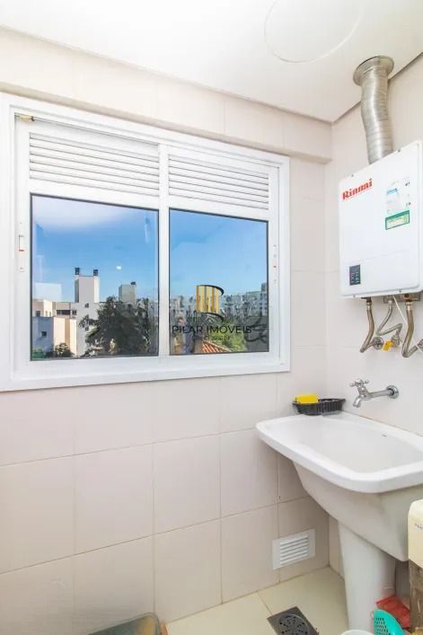Apartamento com 2 Quartos 76m² privativos 1 vaga - Ferreira Viana Petropolis