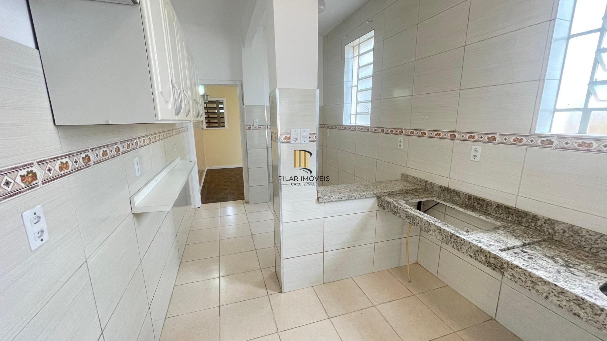 Casa com 3 quartos, espaço gourmet com churrasqueira, Bairro São Geraldo