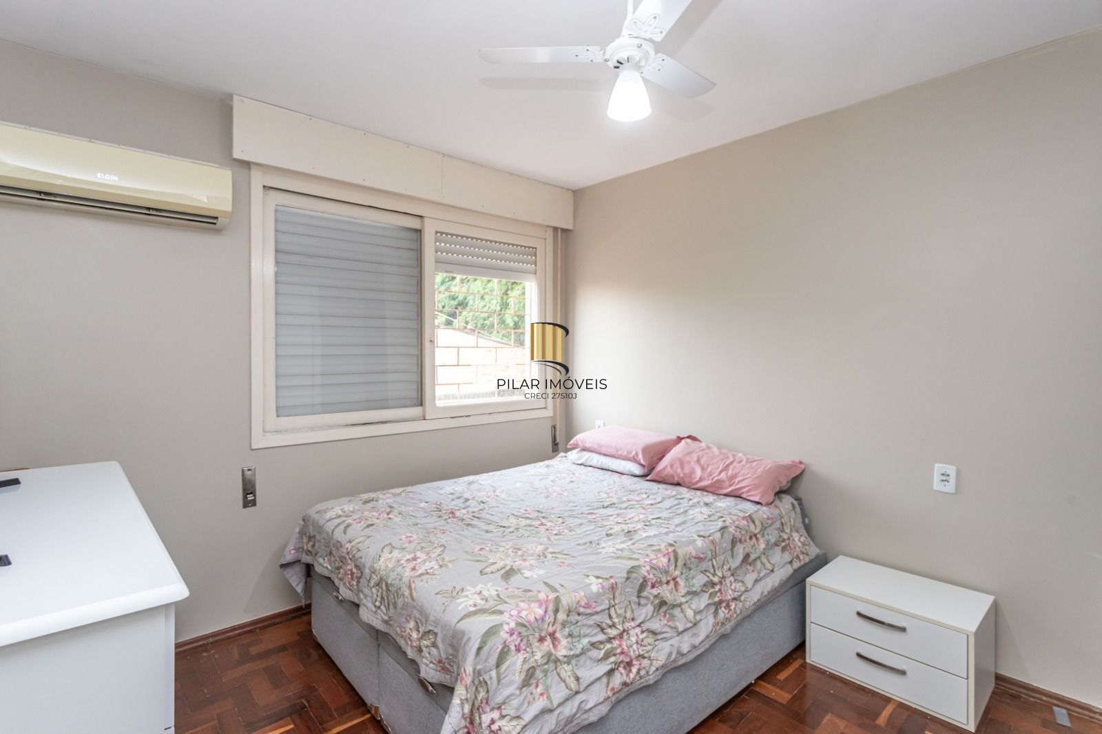 Apartamento MOBILIADO - 03 dormitórios,