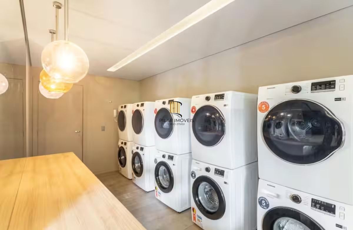 Apartamento Mobiliado 1 dorm e vaga no Mont Serrat - Porto Alegre