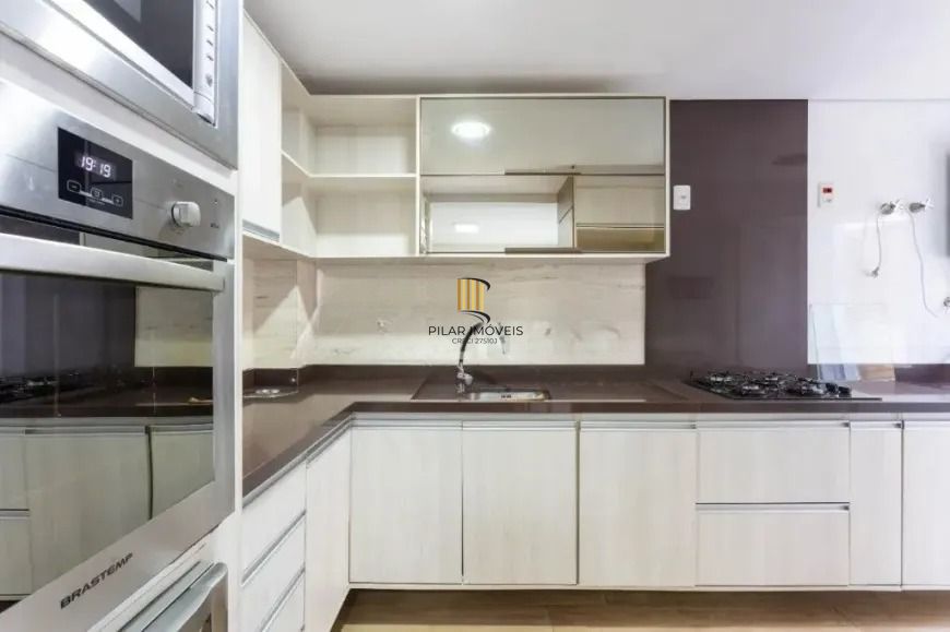 Casa em condomínio com 3 dormitórios, suíte e pátio amplo – 147m²