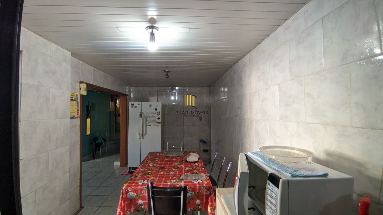 Casa com 4 dormitórios, na avenida Bernardinho Silveira Amorim, Rubem Berta