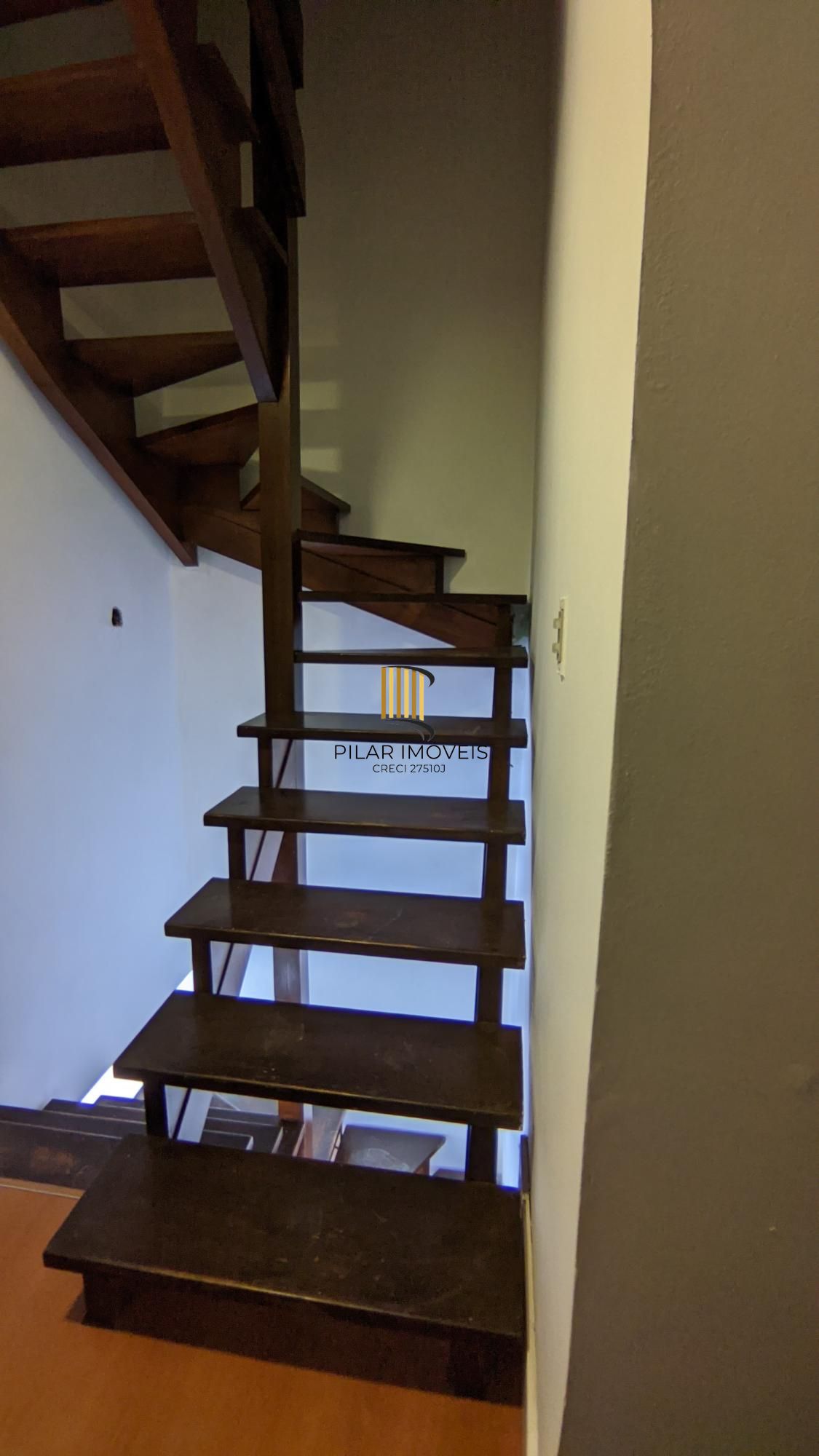 Casa de 3 Andares com Pátio e Churrasqueira Próxima ao Bourbon Country