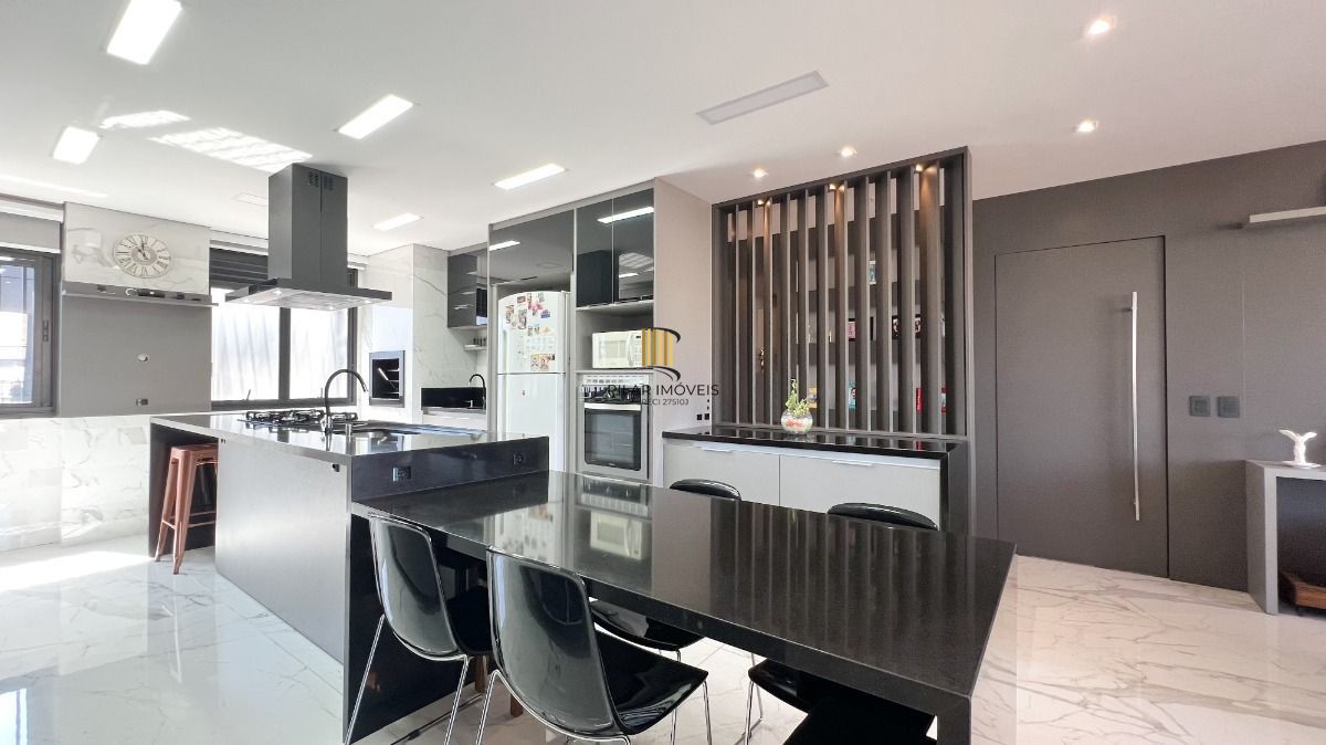 Apartamento de luxo com 3 suítes e 4 vagas no Jardim Lindóia