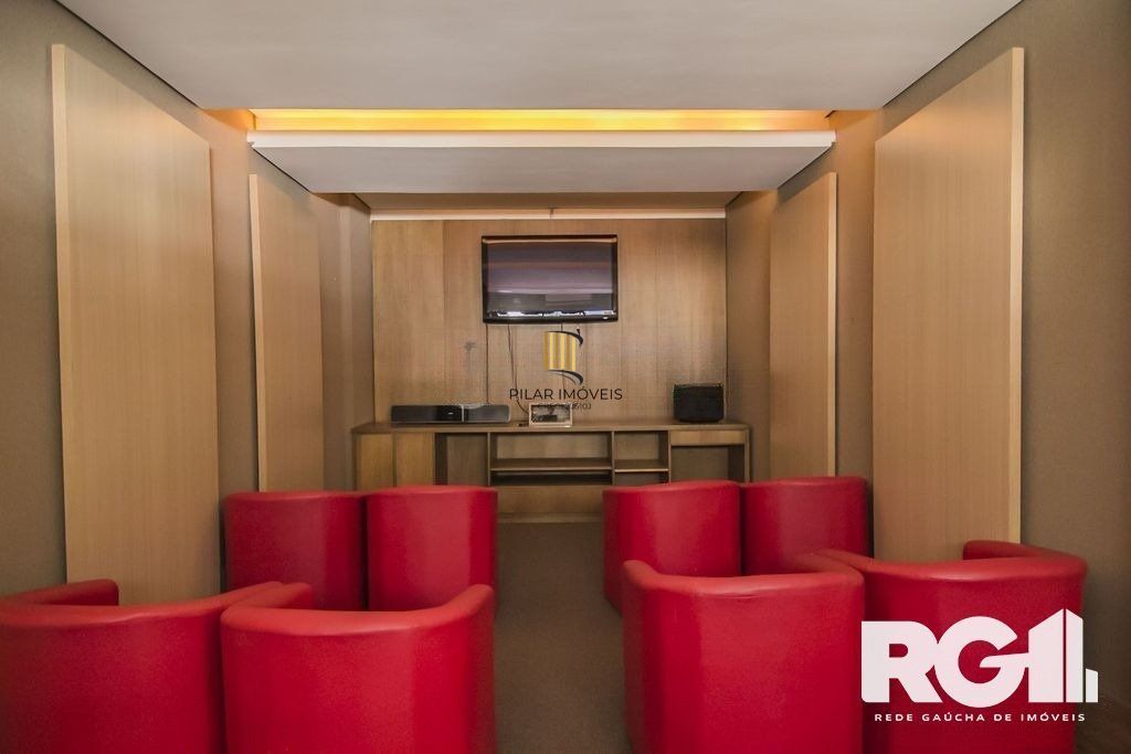 Apartamento com lareira,  2 dorm  Residencial Paris-  Rua: Engenheiro Arnaldo Gladoch  - São Sebastião