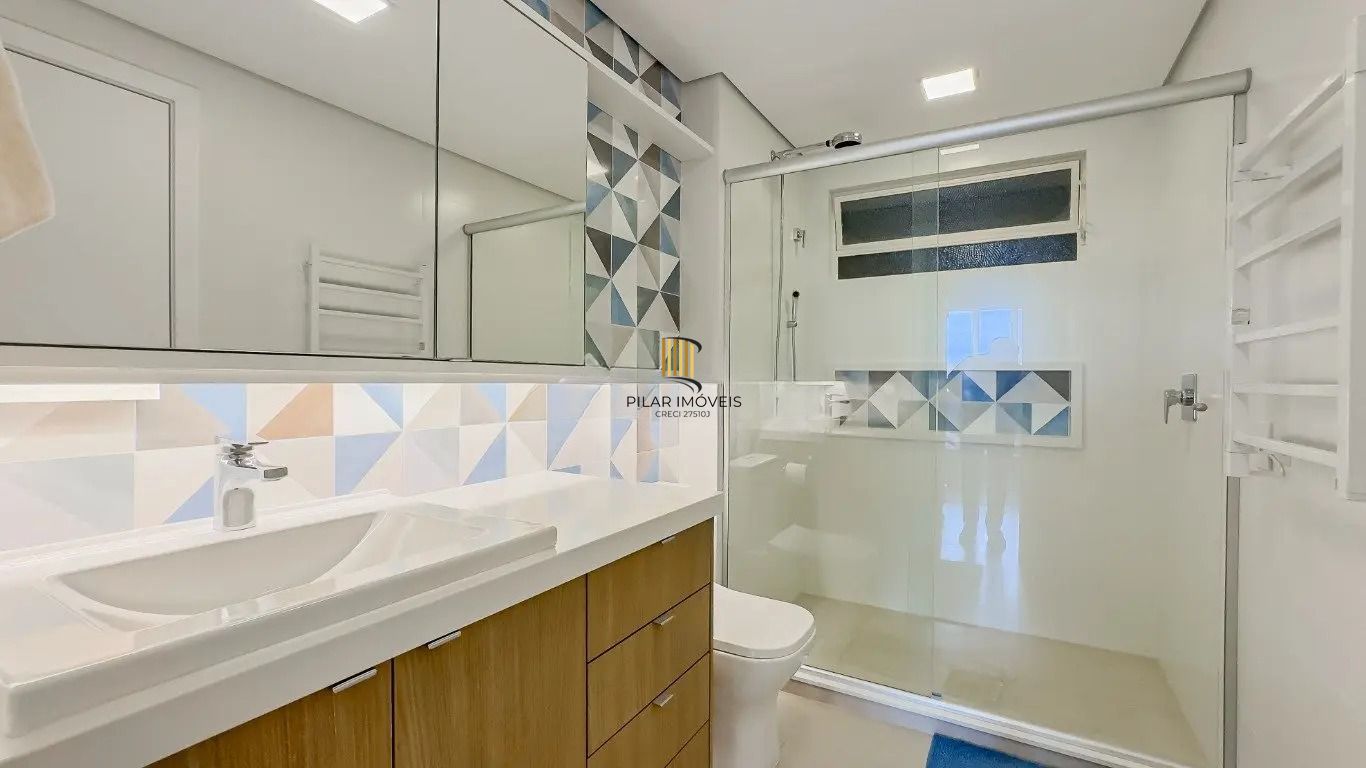 Apartamento com 3 quartos e 169m² com vista pro Guaiba, Av.  Independência, Porto Alegre.