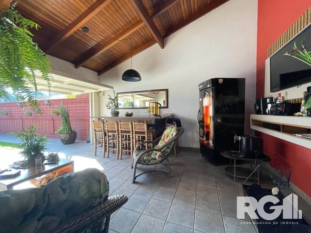 Casa 3 dormitórios no bairro Vila Cachoeirinha